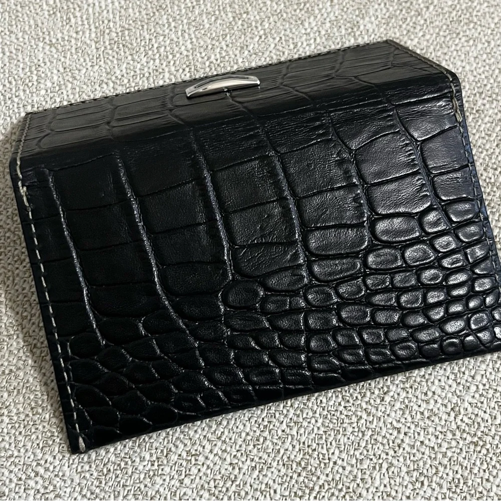 Daniel Swarovski Black Croc-Embossed Leather Wallet with Crystal EUC